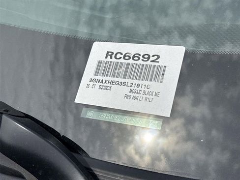Used 2025 Chevrolet Equinox LT FWD image 31