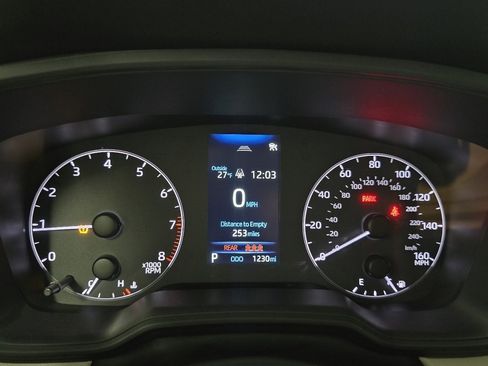 Certified 2024 Toyota Corolla Cross L image 25