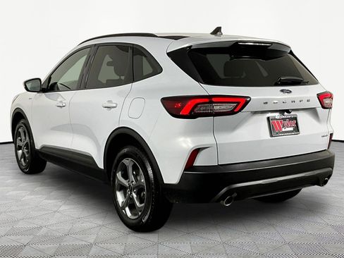 Used 2025 Ford Escape ST-Line Select AWD/4WD image 4