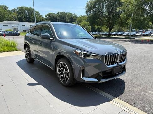 New 2026 BMW X1 xDrive28i w/ Technology Package AWD/4WD image 5