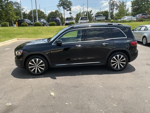 Used 2022 Mercedes-Benz GLB 250 4MATIC image 7