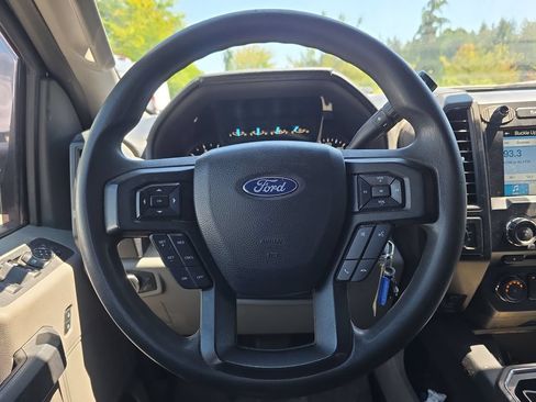 Used 2018 Ford F150 XL w/ Equipment Group 101A Mid AWD/4WD image 19