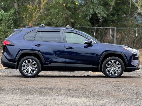 Used 2024 Toyota RAV4 XLE Premium w/ Weather Package AWD/4WD image 8