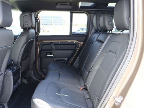 Certified 2025 Land Rover Defender 110 S AWD/4WD image 26