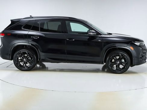 New 2026 Volkswagen Tiguan SE R-Line image 10