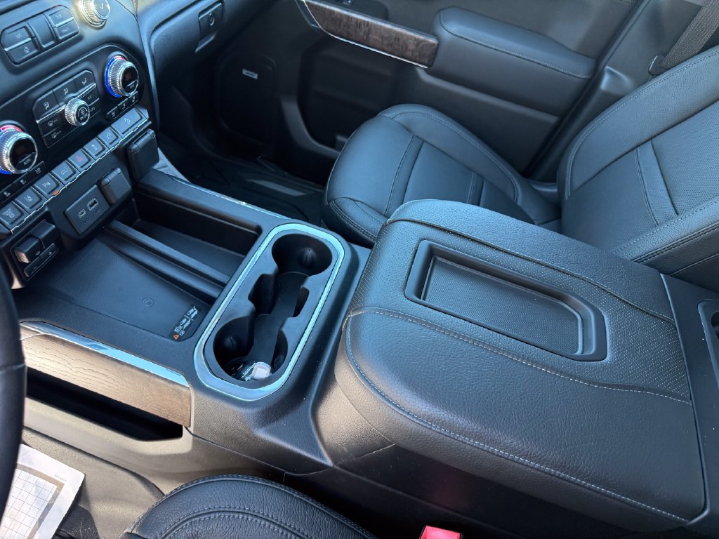 Used 2020 GMC Sierra 2500 Denali w/ Denali Ultimate Package AWD/4WD image 19