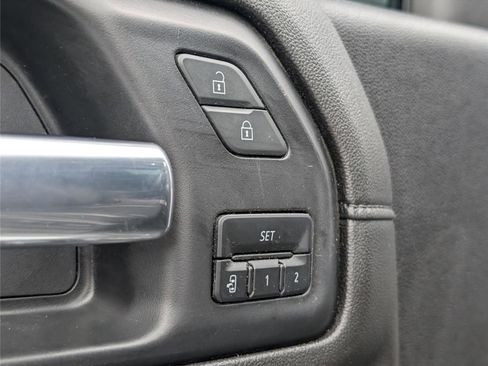 Used 2023 GMC Sierra 2500 Denali w/ Technology Package AWD/4WD image 17