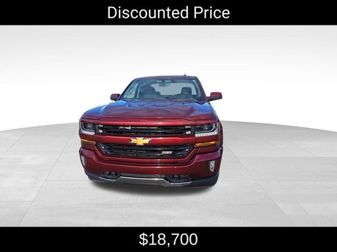 Certified 2017 Chevrolet Silverado 1500 LT w/ All Star Edition image 3