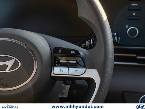 New 2026 Hyundai Elantra SE FWD image 19