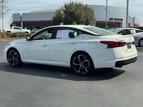 Used 2023 Nissan Altima 2.5 SR image 10