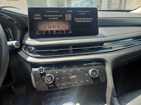 Used 2024 INFINITI QX60 Luxe AWD/4WD image 23