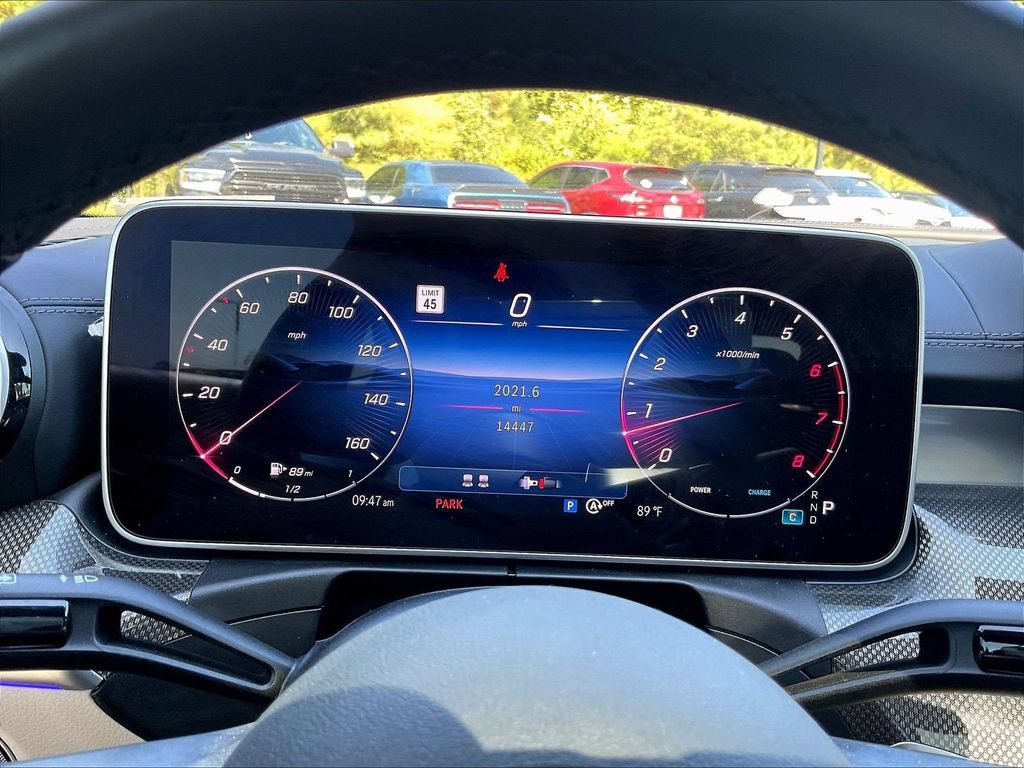 Used 2025 Mercedes-Benz CLE 300 4MATIC Coupe w/ AMG Line image 5