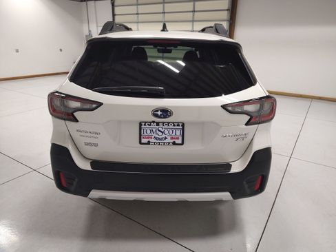 Used 2021 Subaru Outback Limited XT AWD/4WD image 12