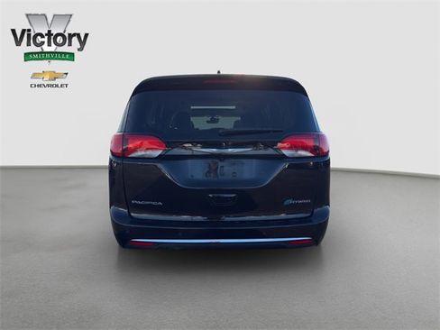 Used 2020 Chrysler Pacifica Limited w/ Advanced Safetytec Group image 27