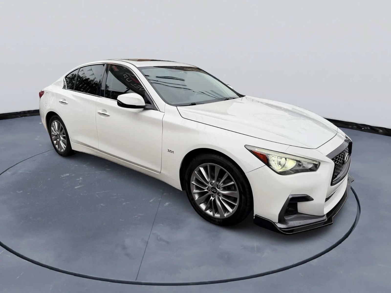 Used 2018 INFINITI Q50 Luxe AWD/4WD image 7