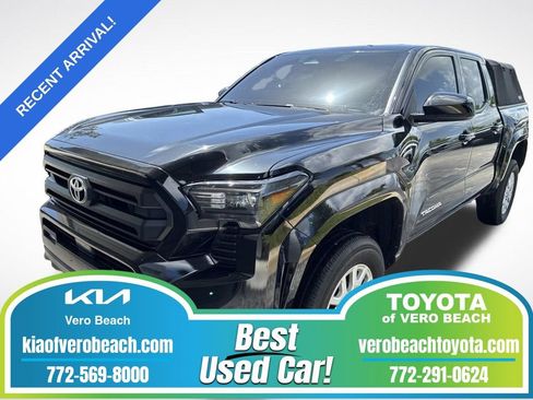 Used 2025 Toyota Tacoma SR5 AWD/4WD image 1