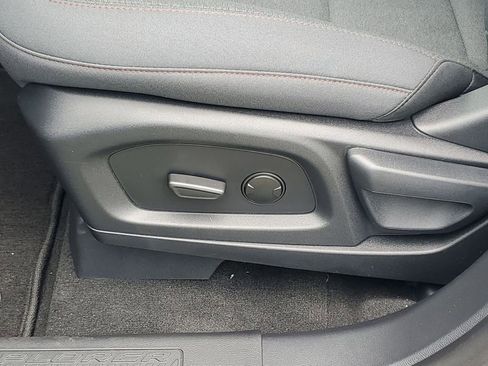 New 2026 Ford Explorer Active RWD image 14