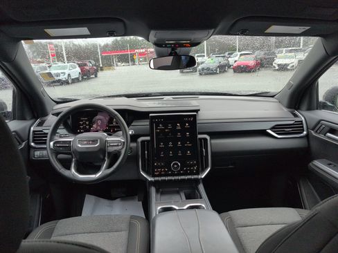 Used 2025 GMC Acadia Elevation image 32