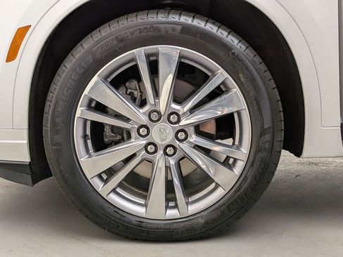 Certified 2024 Cadillac XT6 Premium Luxury w/ LPO, Floor Liner Package AWD/4WD image 30
