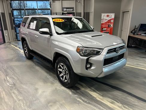 Used 2024 Toyota 4Runner TRD Off-Road Premium AWD/4WD image 1