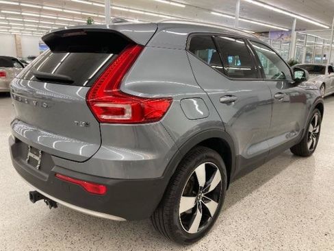 Used 2019 Volvo XC40 T5 Momentum AWD/4WD image 5