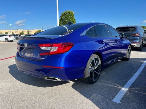 Used 2022 Honda Accord Sport image 3