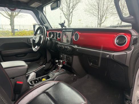 Used 2021 Jeep Gladiator Rubicon w/ Uconnect 4C Nav & Sound Group image 27