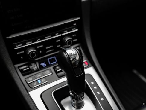 Used 2015 Porsche 911 Carrera image 51