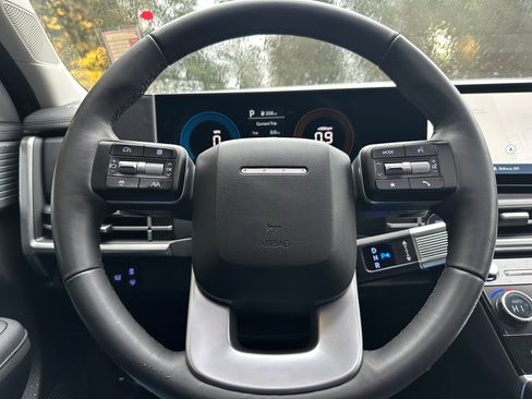 Used 2025 Hyundai Santa Fe XRT image 25