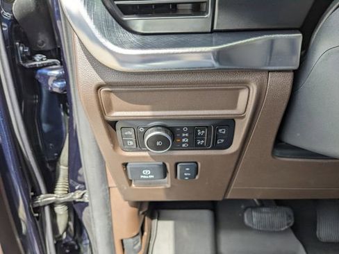 Used 2025 Ford F150 King Ranch image 31
