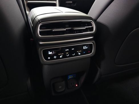 Used 2025 Genesis GV80 2.5T Prestige image 34