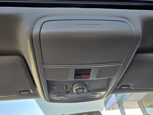 Used 2014 Volkswagen Jetta SEL image 21