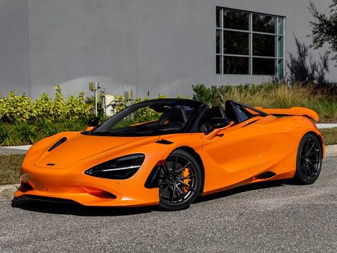 Used 2025 McLaren 750S Spider image 22