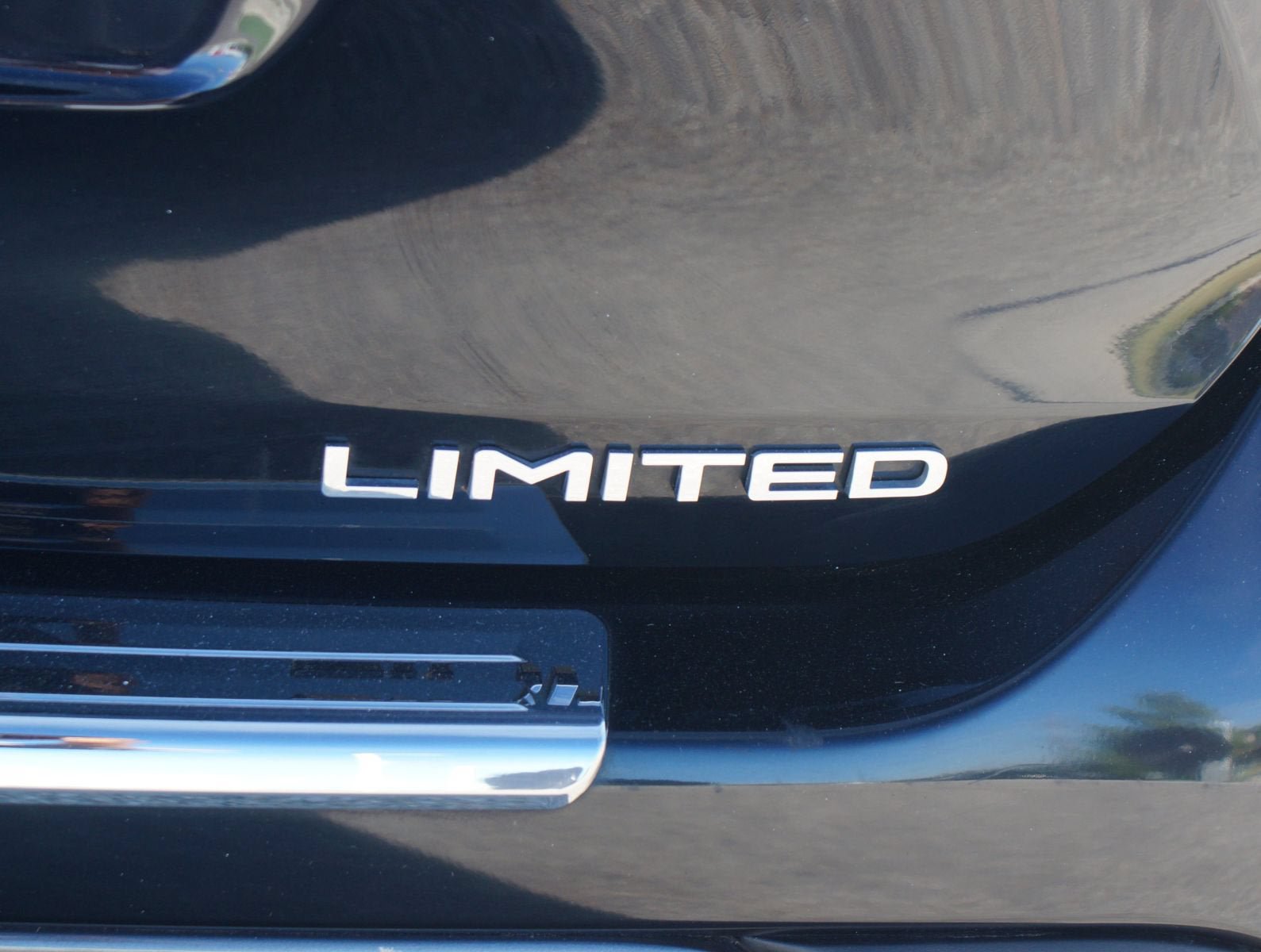 Used 2024 Toyota Highlander Limited FWD image 20