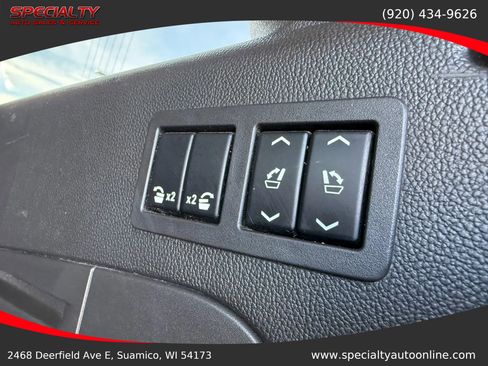 Used 2015 Chevrolet Suburban LTZ image 25