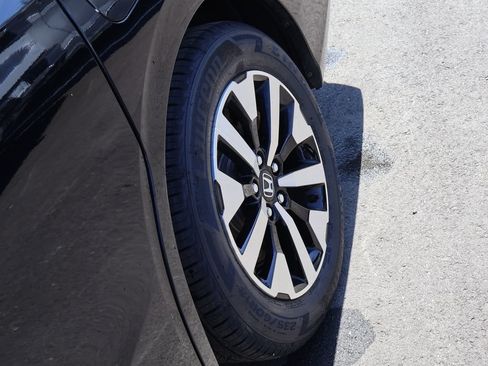 Certified 2025 Honda Odyssey EX-L image 34