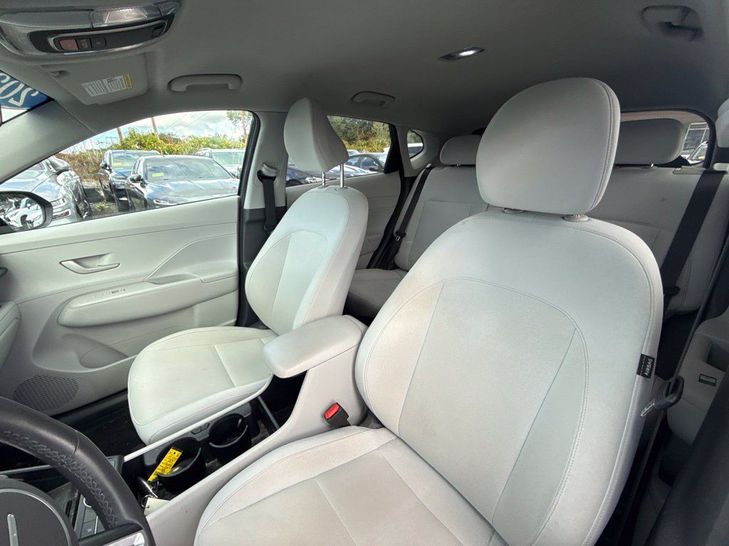 Used 2024 Hyundai Kona SEL w/ Convenience Package AWD/4WD image 15