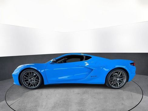 Used 2023 Chevrolet Corvette Z06 w/ Stealth Interior Trim Package RWD image 4