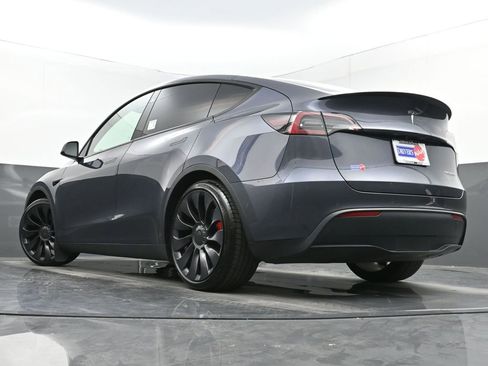Used 2022 Tesla Model Y Performance AWD/4WD image 25