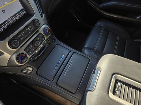 Used 2019 GMC Yukon Denali w/ Denali Ultimate Package image 20