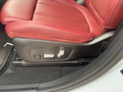 Used 2023 BMW X4 M40i w/ Premium Package image 13