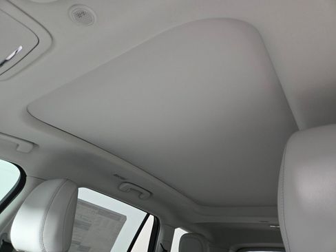 New 2026 Lincoln Aviator 2WD image 12