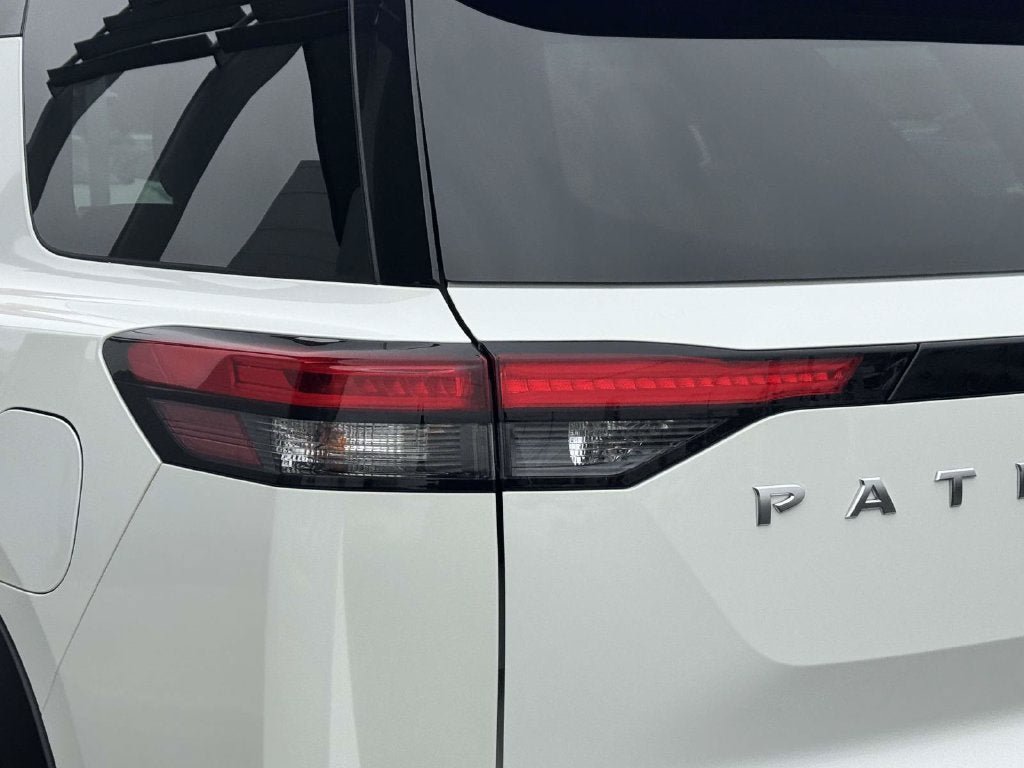 Certified 2022 Nissan Pathfinder SV AWD/4WD image 9