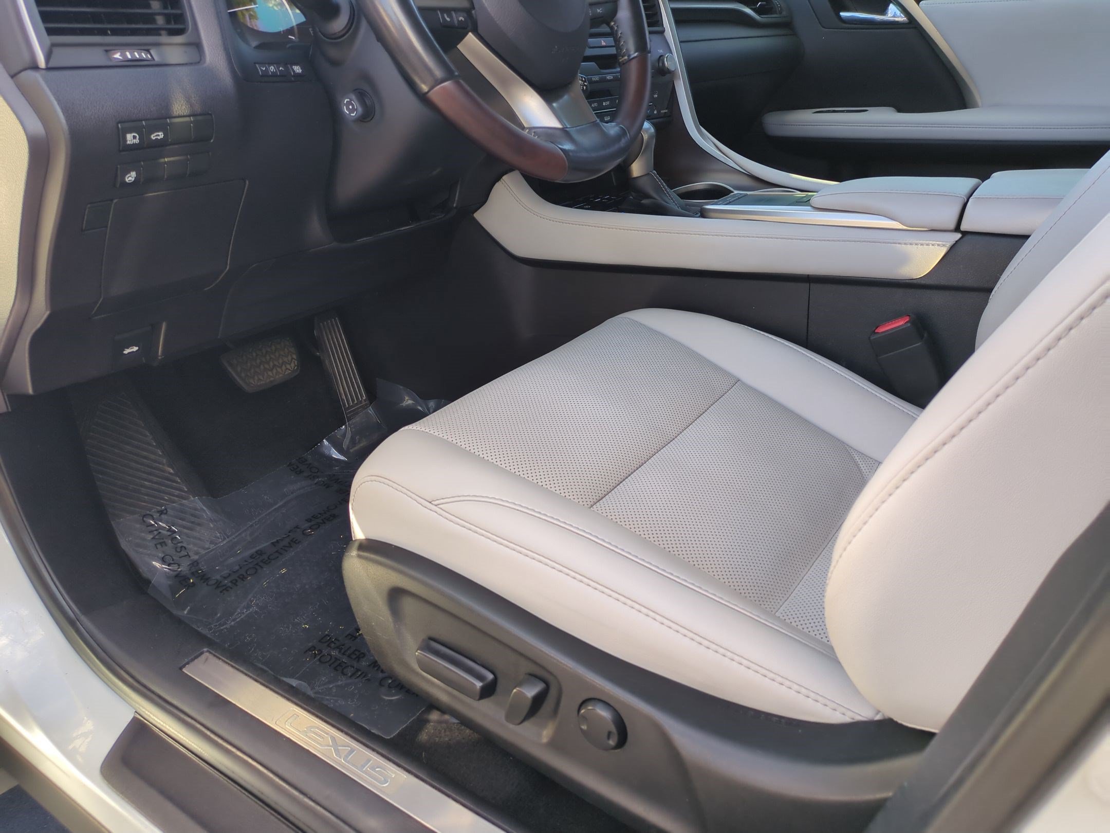 Used 2021 Lexus RX 350 FWD w/ Premium Package image 16