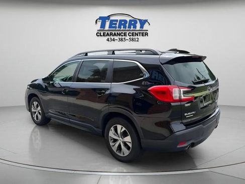 Used 2024 Subaru Ascent Premium w/ Convenience Package AWD/4WD image 4