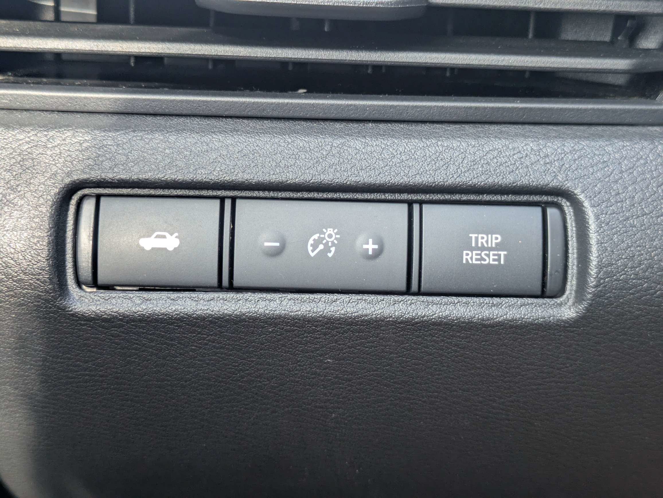 Used 2024 Nissan Altima 2.5 SR FWD image 23