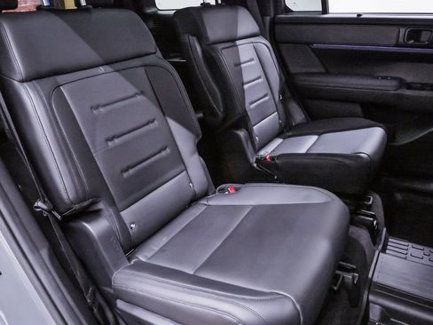 Used 2024 Hyundai Santa Fe Calligraphy image 13