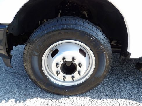 Used 2017 Ford F350 XL w/ Power Equipment Group RWD image 53