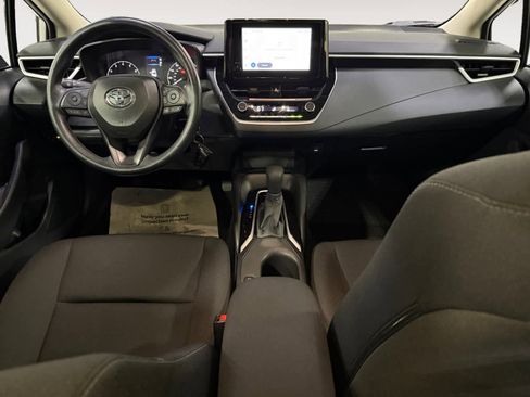 Used 2025 Toyota Corolla LE image 14