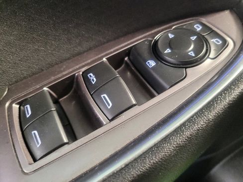 Used 2018 Chevrolet Malibu Hybrid w/ Driver Confidence Package image 27